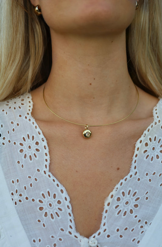 Round Bezel Diamond Choker